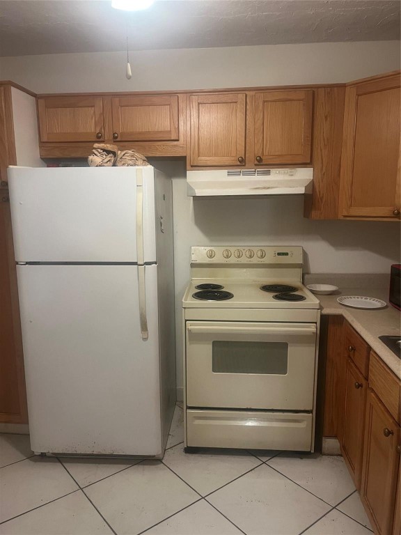 SOMERSET CONDOMINIUMS - Residential