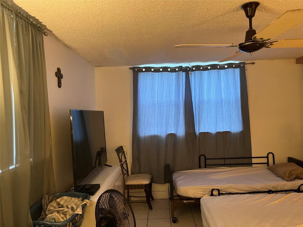 SOMERSET CONDOMINIUMS - Residential