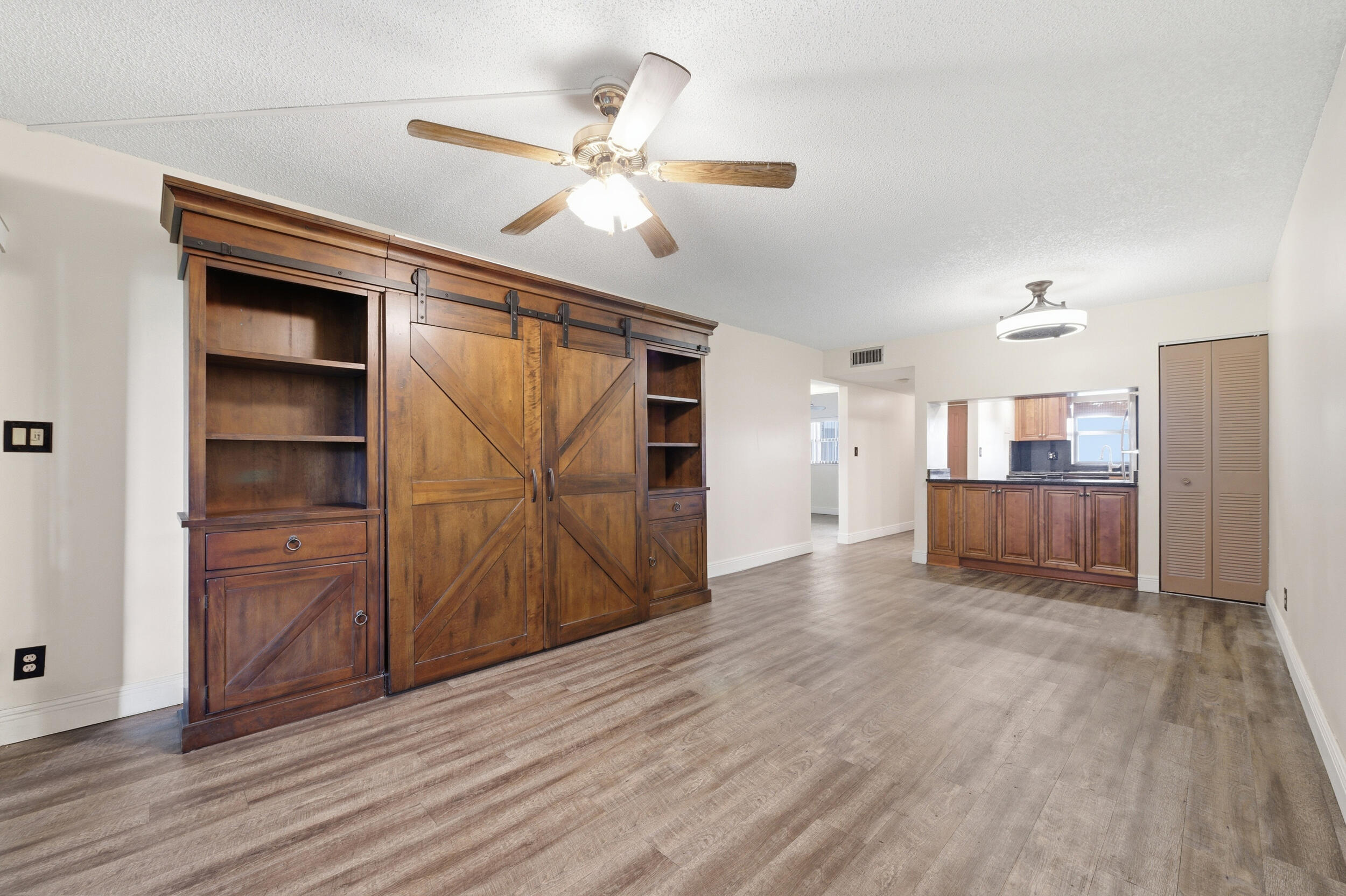 VENETIAN TERRACE CONDO - Residential