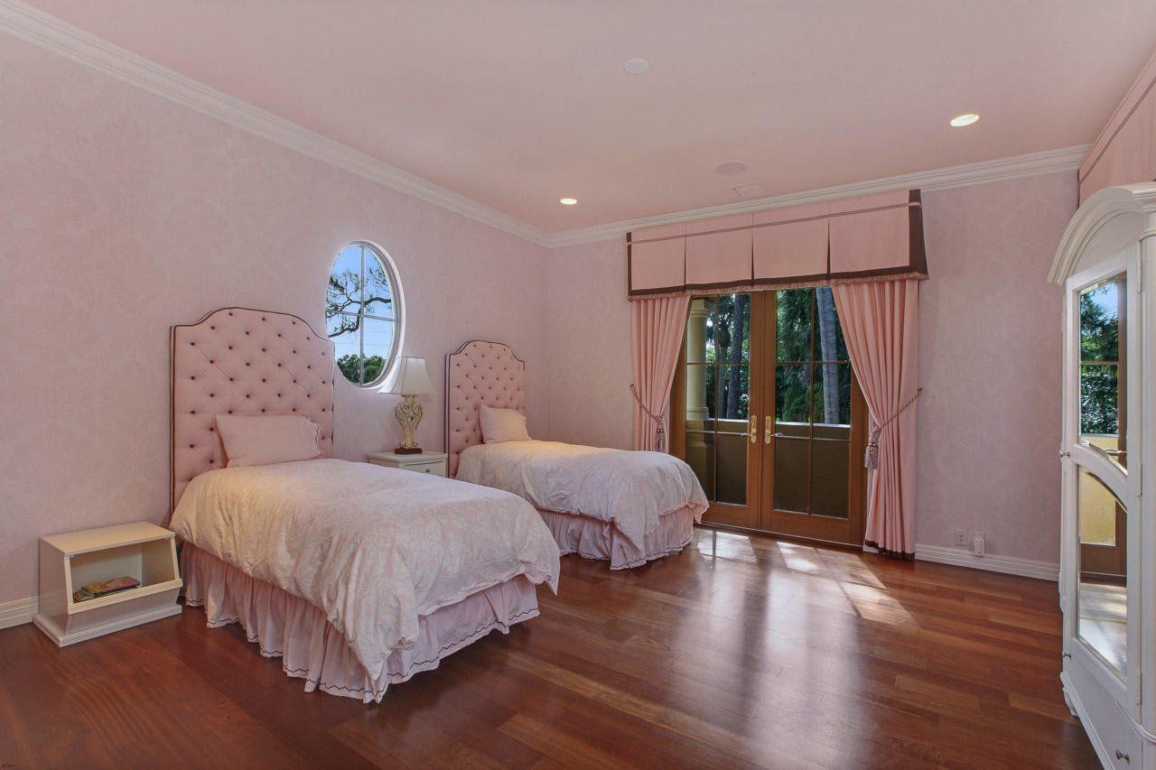 Loxahatchee River Road - Residential