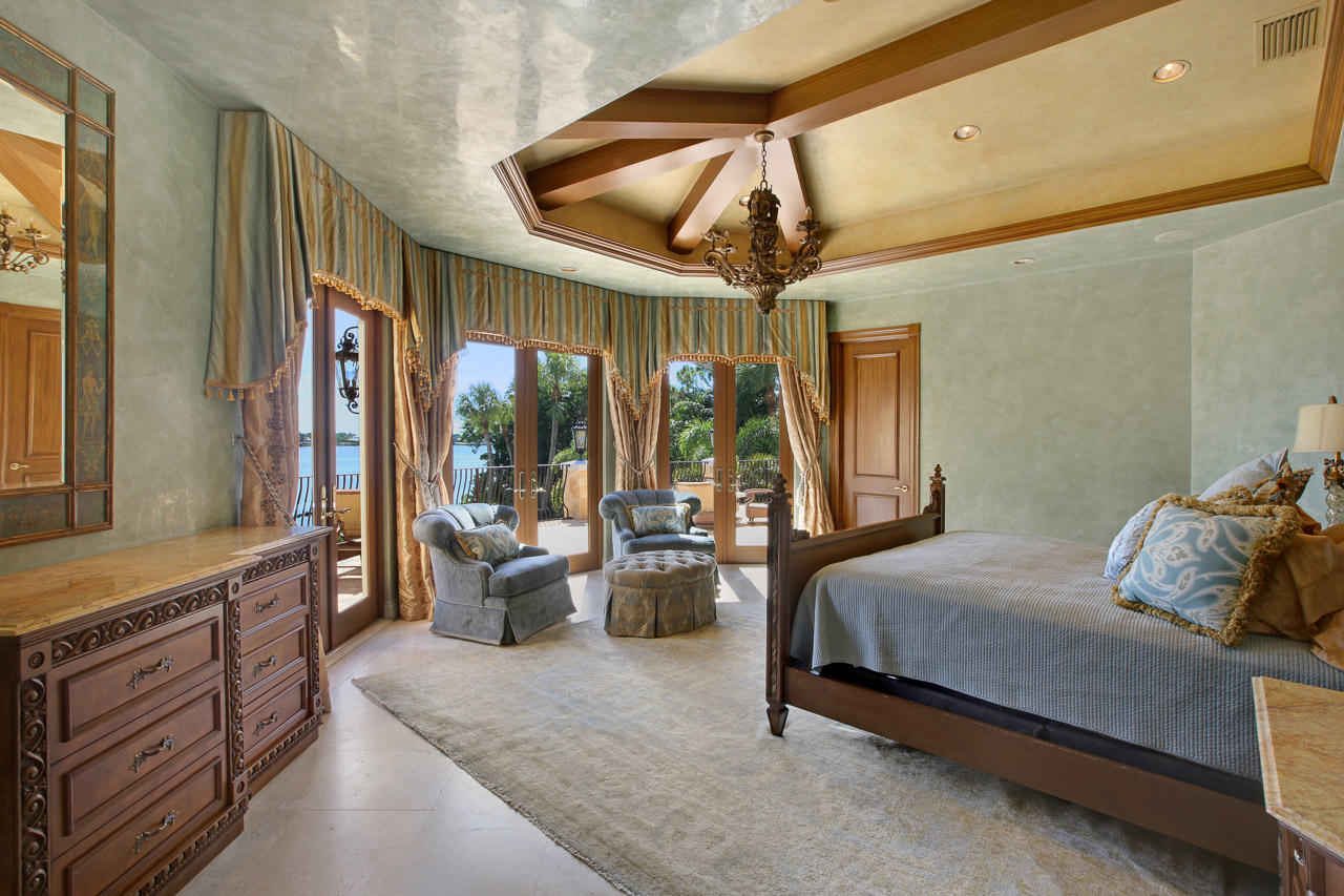 Loxahatchee River Road - Residential