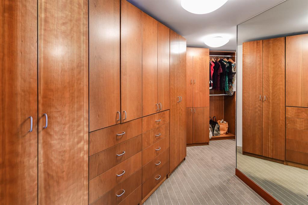 TWENTY ONE HUNDRED CONDO - Residential