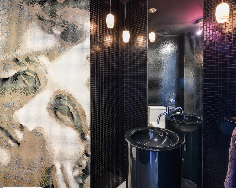 TWENTY ONE HUNDRED CONDO - Residential