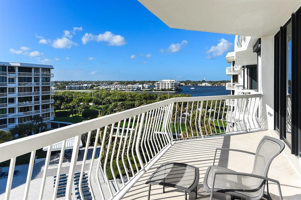 TWENTY ONE HUNDRED CONDO - Residential