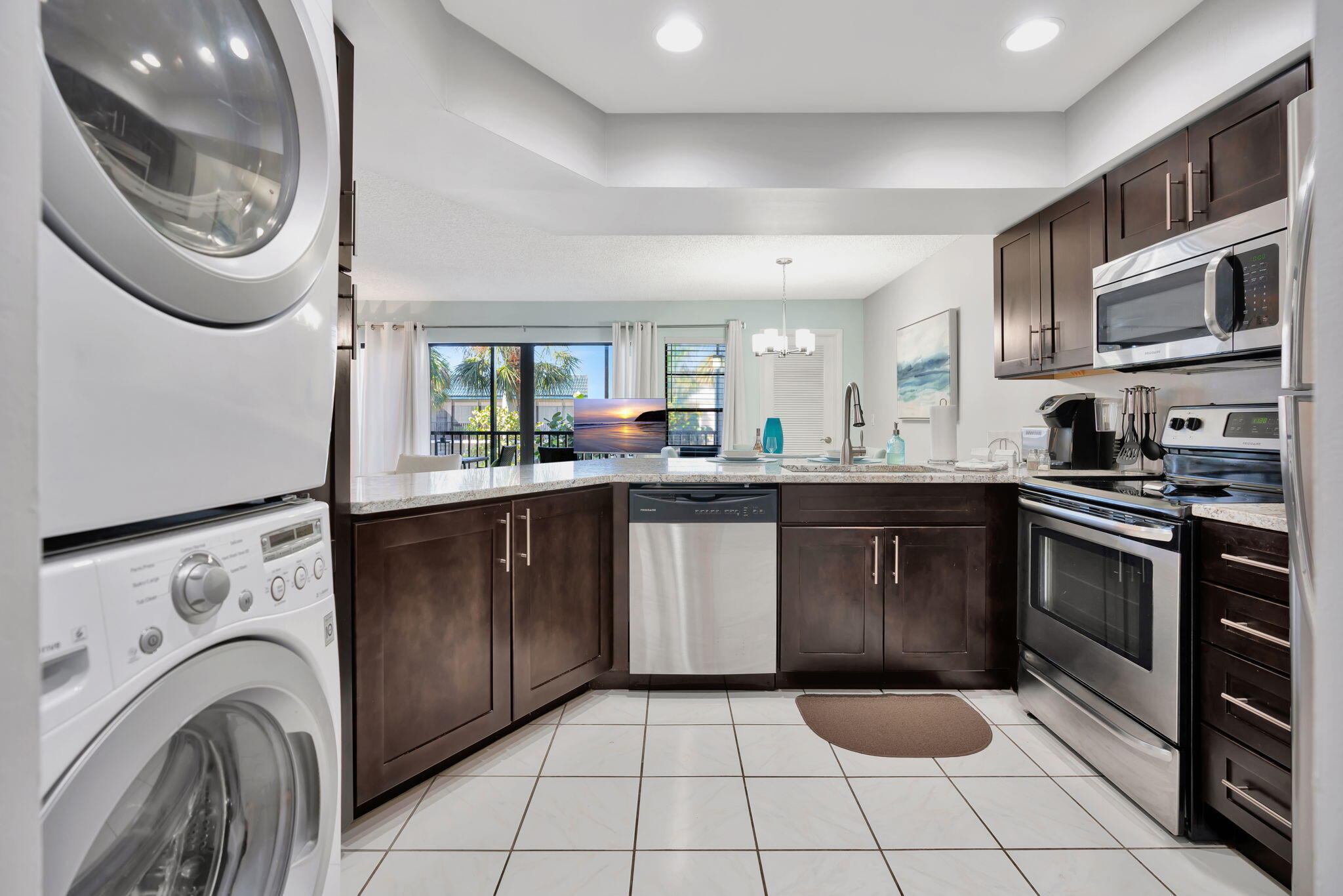 JUPITER OCEAN AND RACQUET - Residential Lease