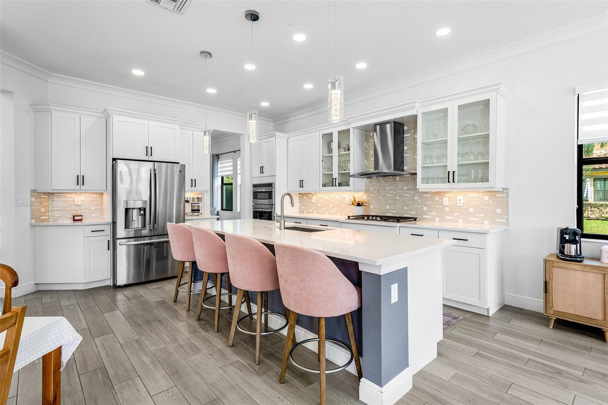 Parkland Bay 183-49 B - Residential