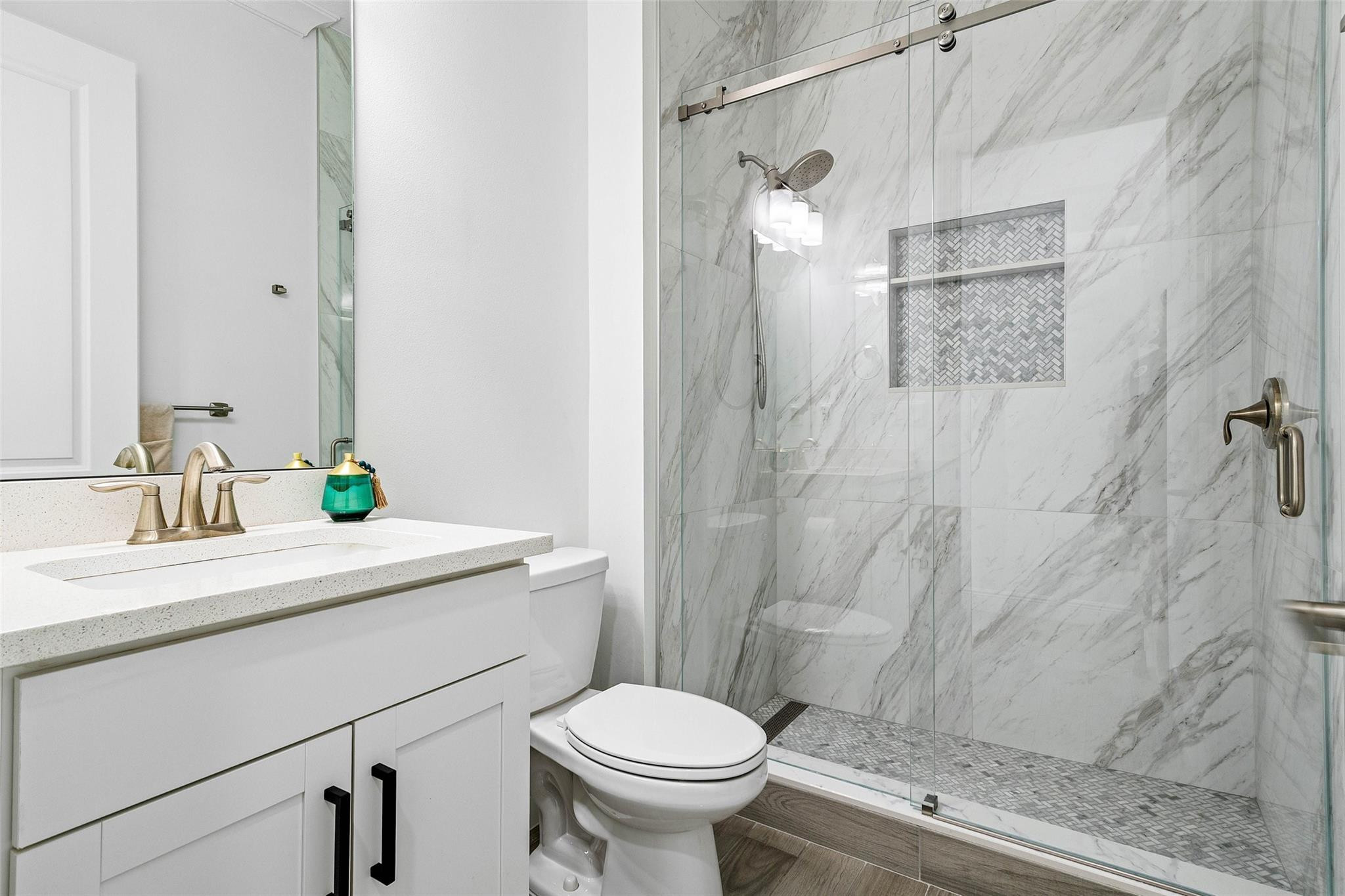 Parkland Bay 183-49 B - Residential