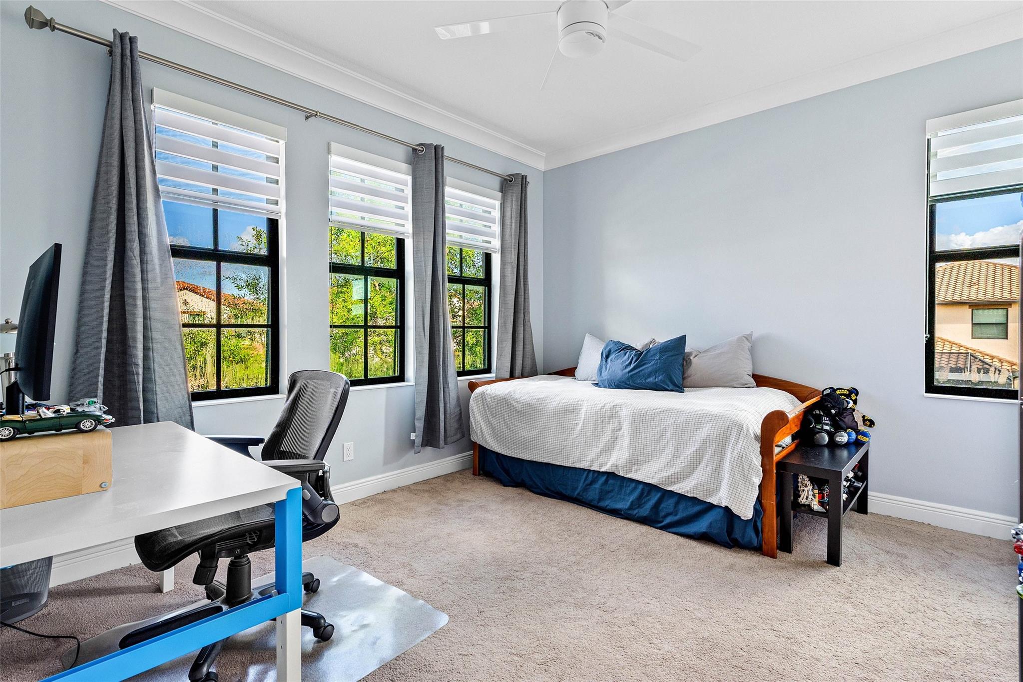 Parkland Bay 183-49 B - Residential