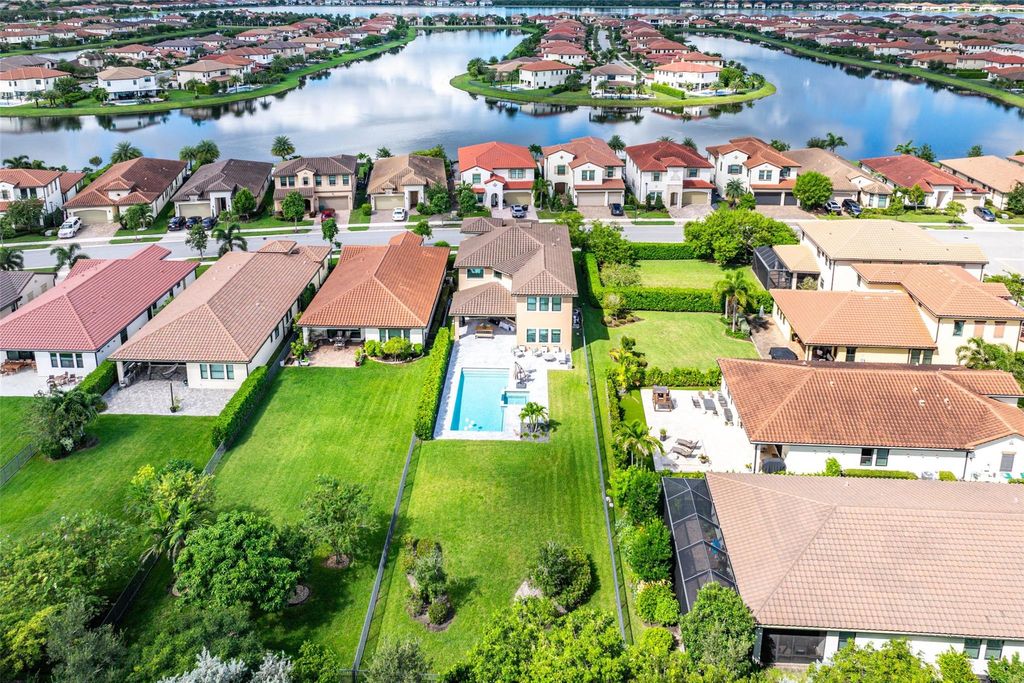 Photo of 8760 E Baypoint Cir, Parkland, FL 33076 (MLS # F10528980)