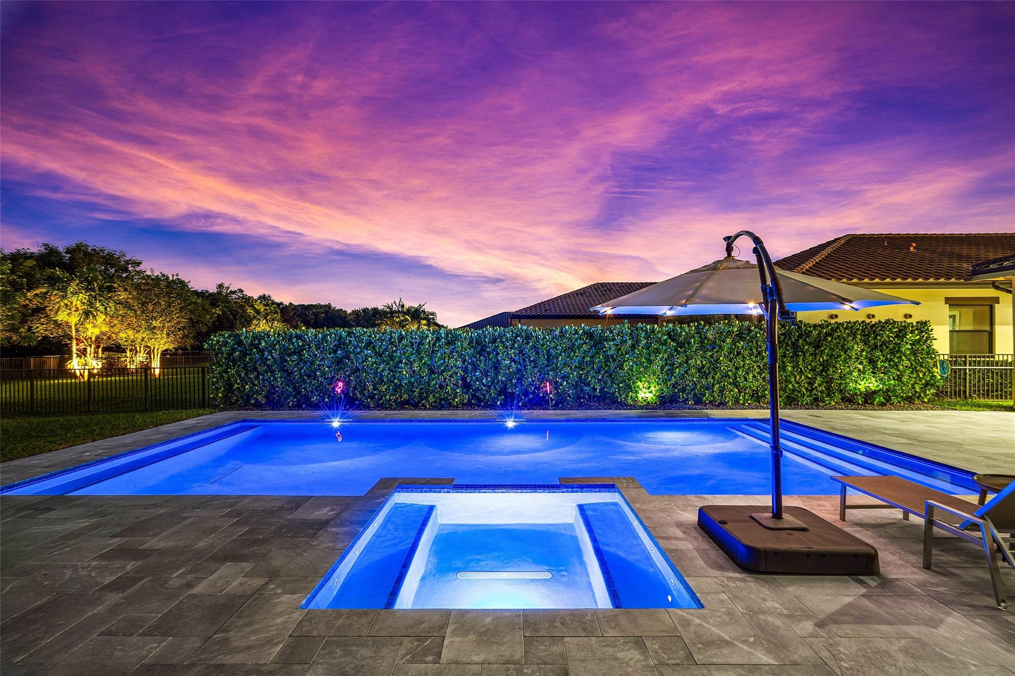 Parkland Bay 183-49 B - Residential