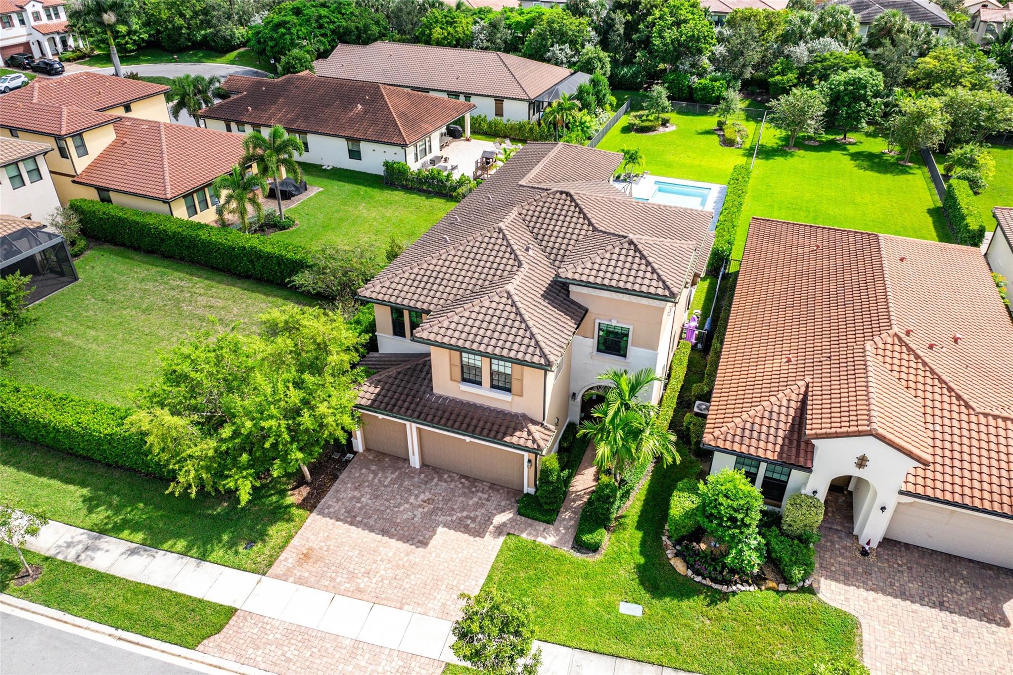 Parkland Bay 183-49 B - Residential