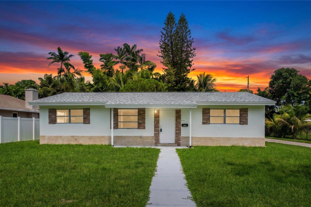 Photo of 210 NE 5TH Avenue, Dania Beach, FL 33004 (MLS # B26072824)