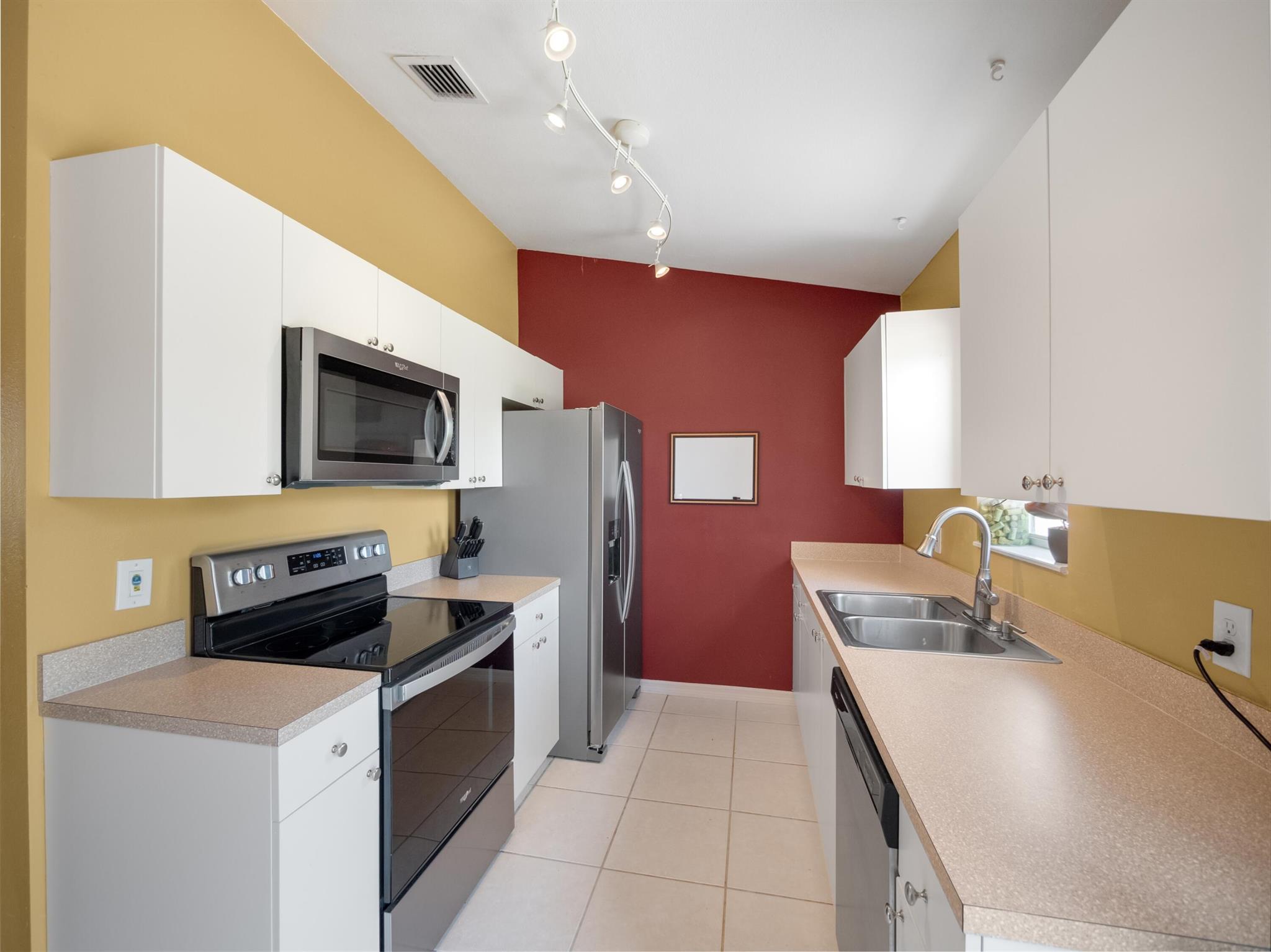 PORT ST LUCIE SECTION 27 - Residential