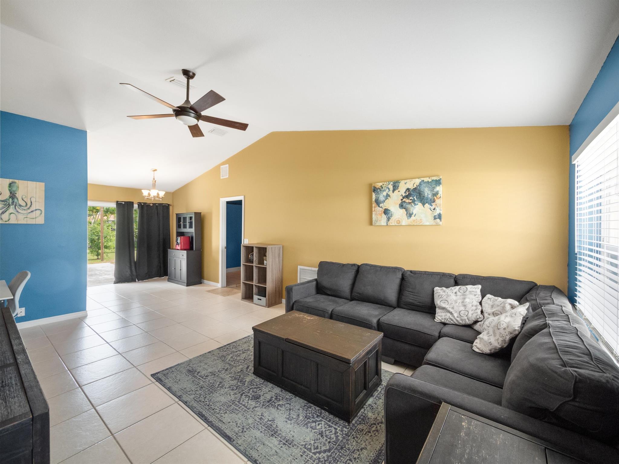 PORT ST LUCIE SECTION 27 - Residential