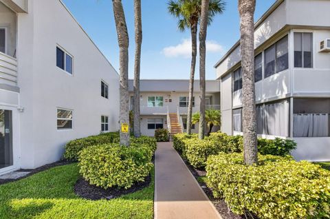 Photo of 182 Normandy D #182, Delray Beach, FL 33484 (MLS # B26054508)