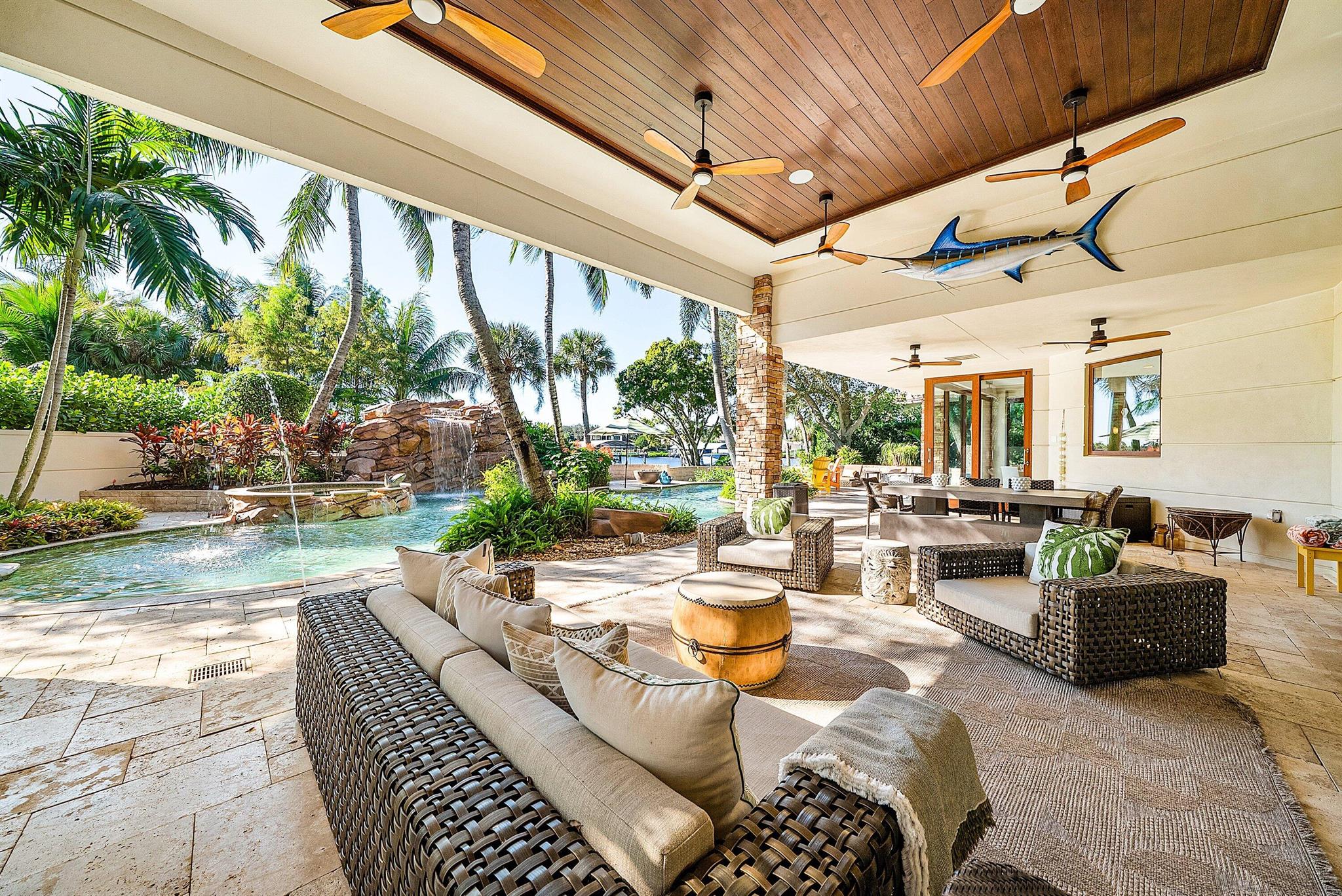 RIVER RIDGE (TEQUESTA) - Residential