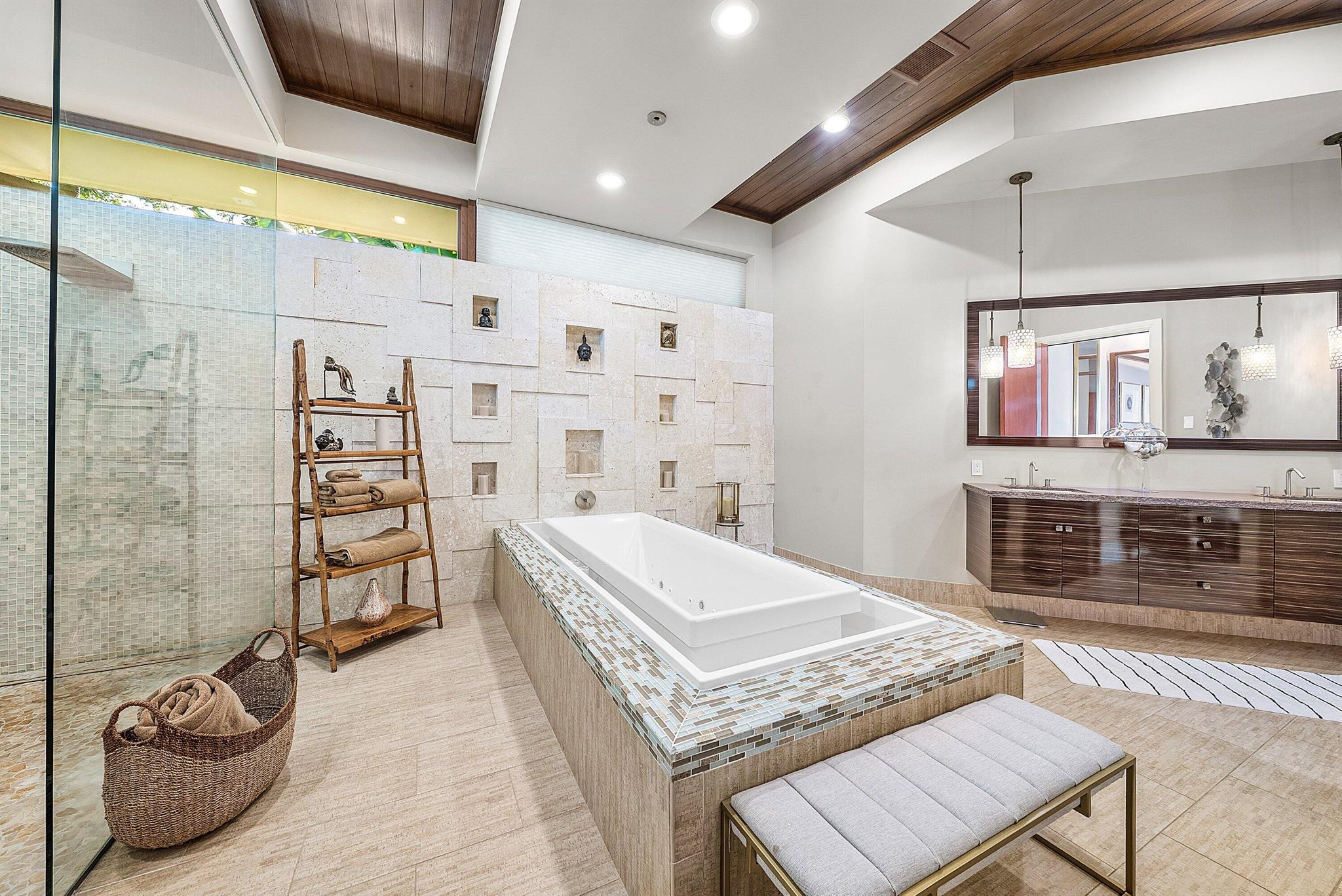 RIVER RIDGE (TEQUESTA) - Residential