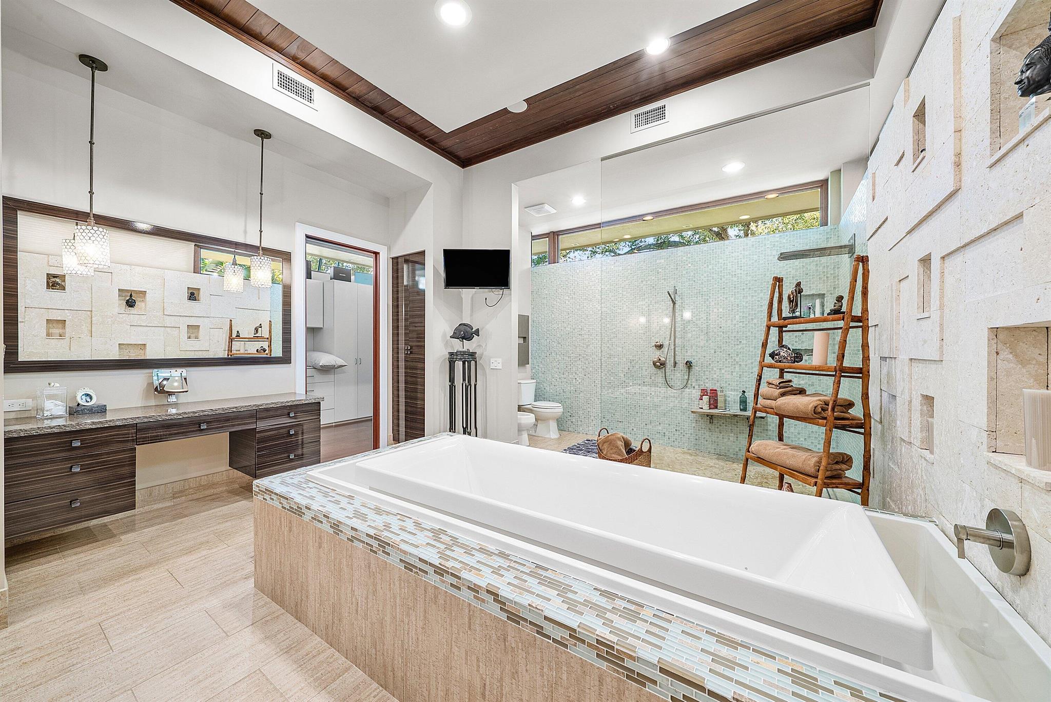 RIVER RIDGE (TEQUESTA) - Residential