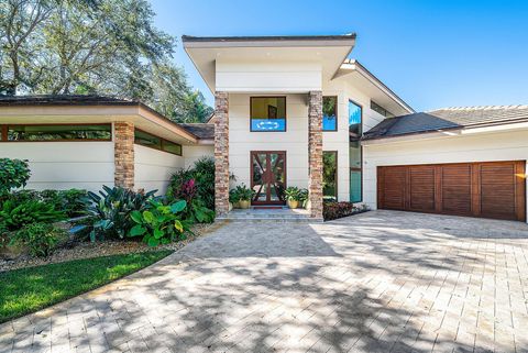 Photo of 18163 SE Ridgeview Drive, Jupiter, FL 33469 (MLS # R11135390)