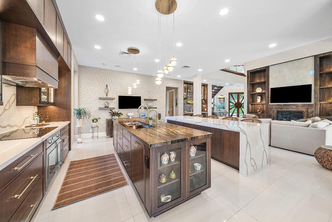 RIVER RIDGE (TEQUESTA) - Residential