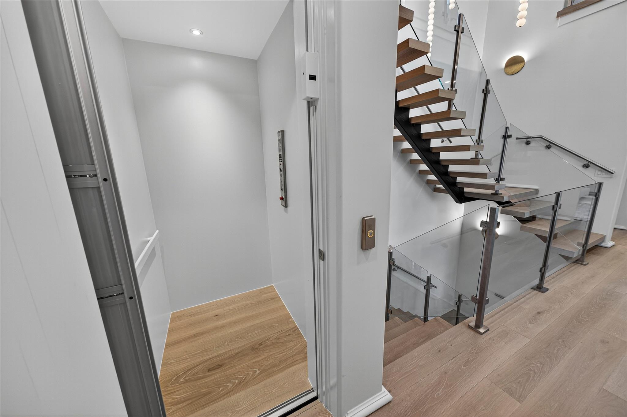 RESIDENCES AT NEW RIVER - Residential