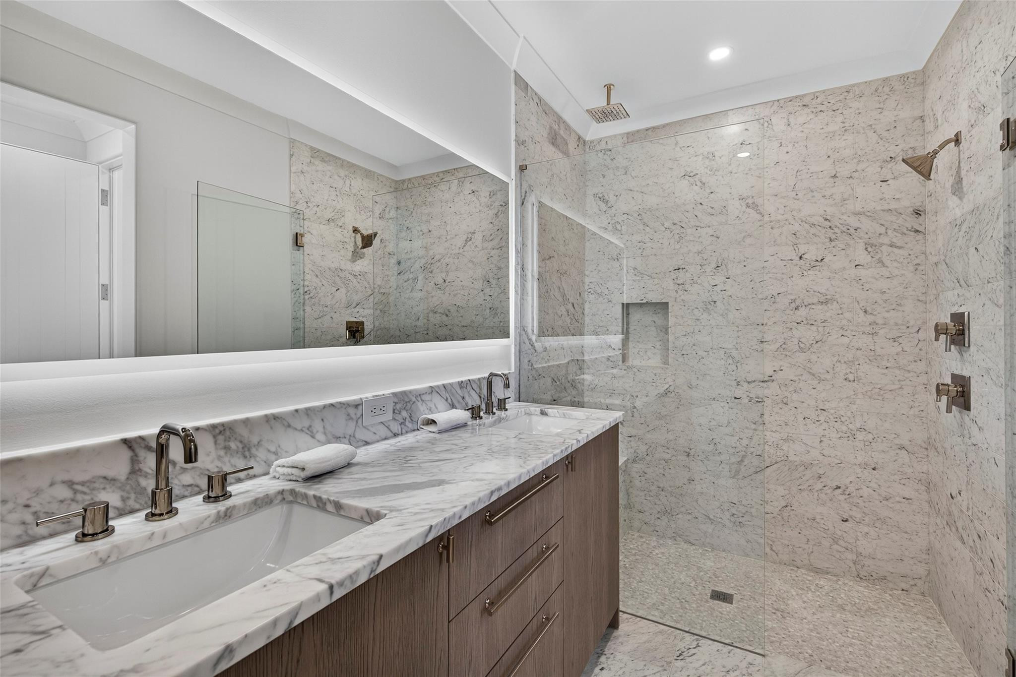 RESIDENCES AT NEW RIVER - Residential