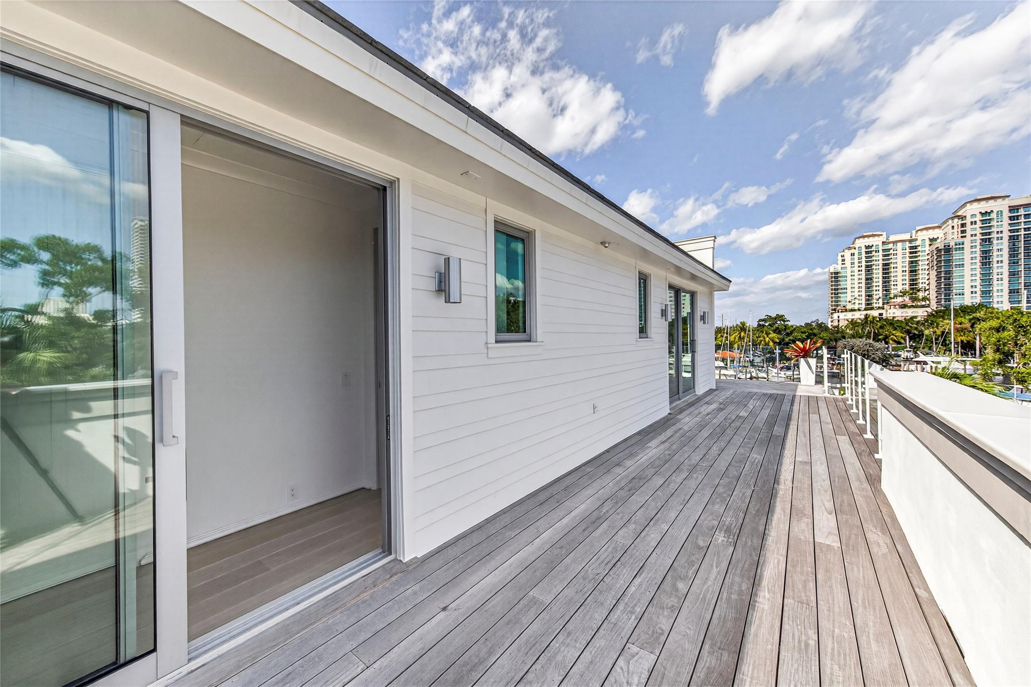 RESIDENCES AT NEW RIVER - Residential