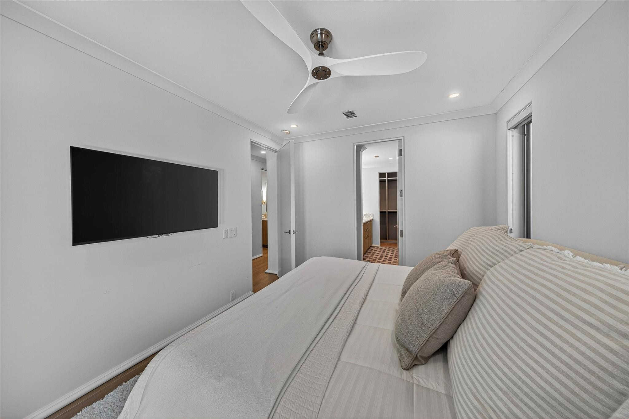 RESIDENCES AT NEW RIVER - Residential