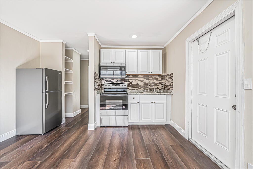 Photo of 723 21ST Street #B, West Palm Beach, FL 33407 (MLS # B26059723)