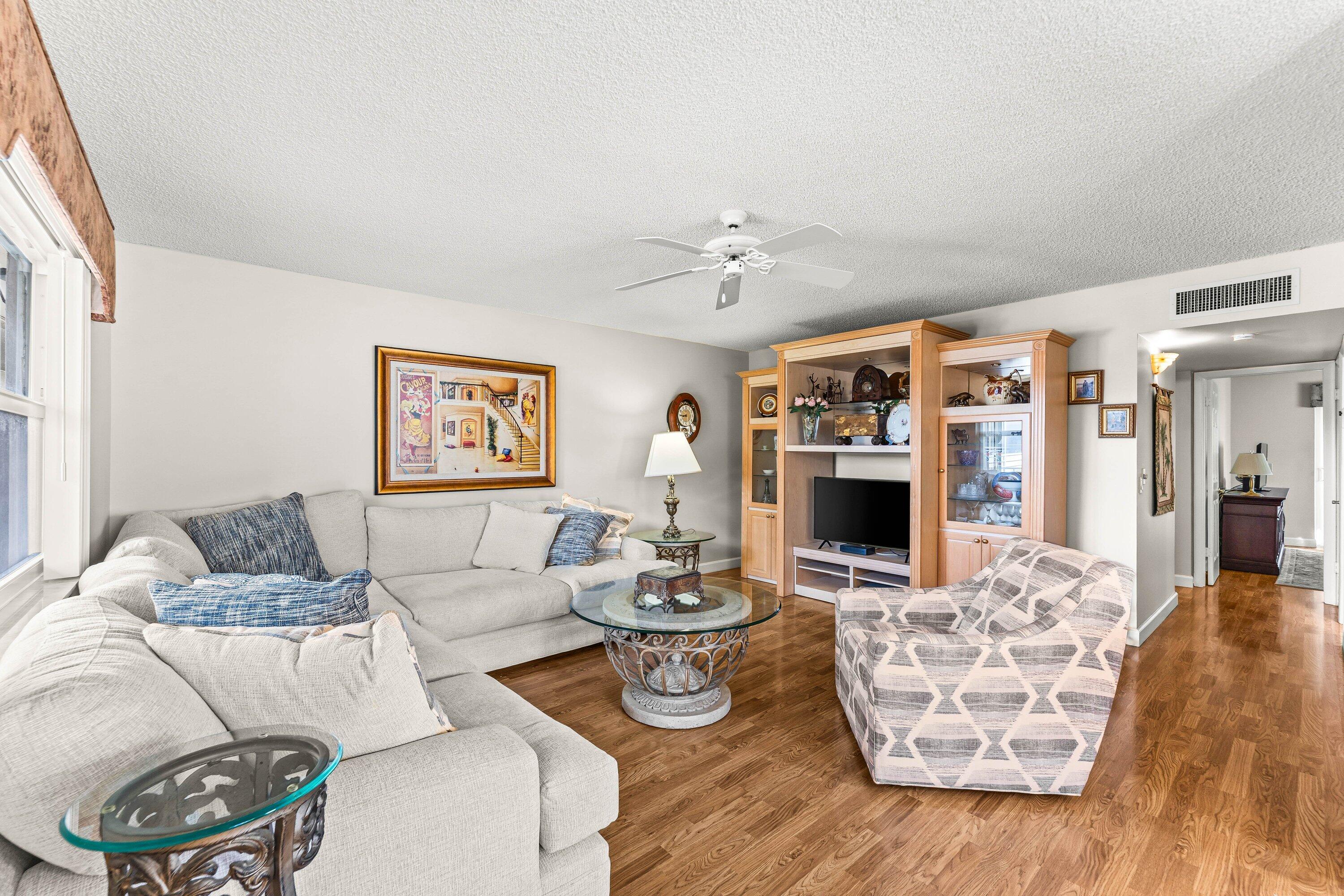 KINGS POINT FLANDERS CONDOS - Residential