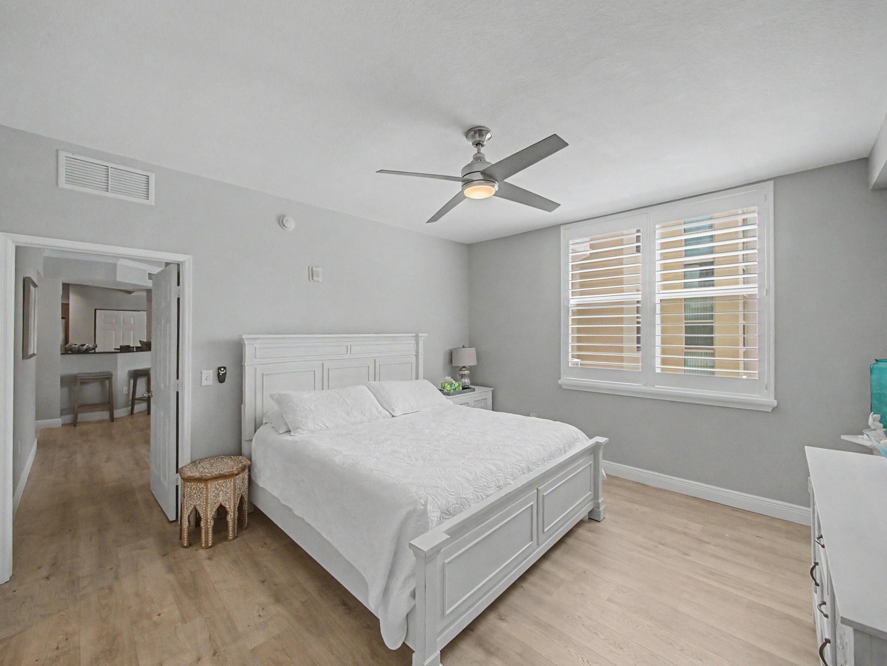 MOORINGS AT LANTANA CONDO 3 - Residential
