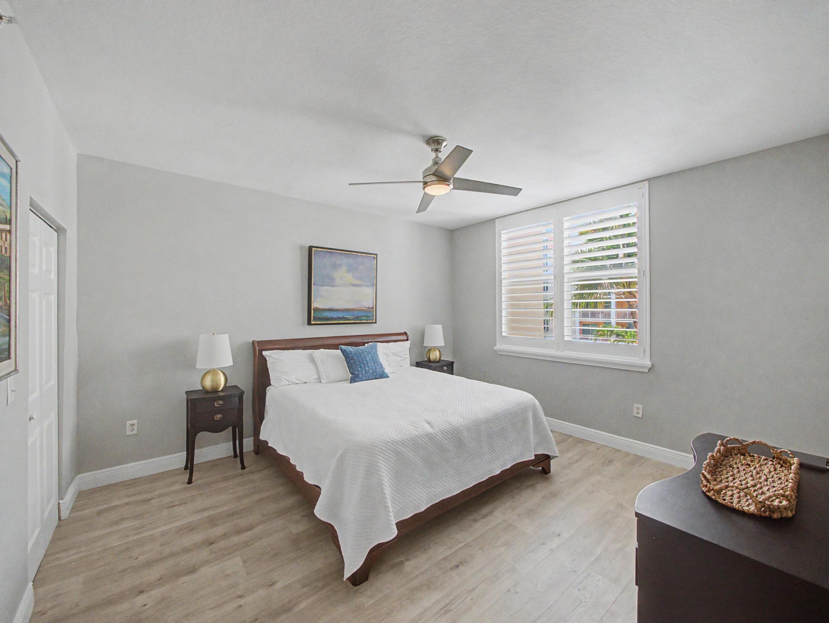 MOORINGS AT LANTANA CONDO 3 - Residential
