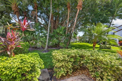 Tiny photo for 2439 Treasure Isle Drive #Unit 7, West Palm Beach, FL 33410 (MLS # B26091226)