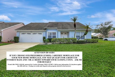 A home in Saint Lucie West