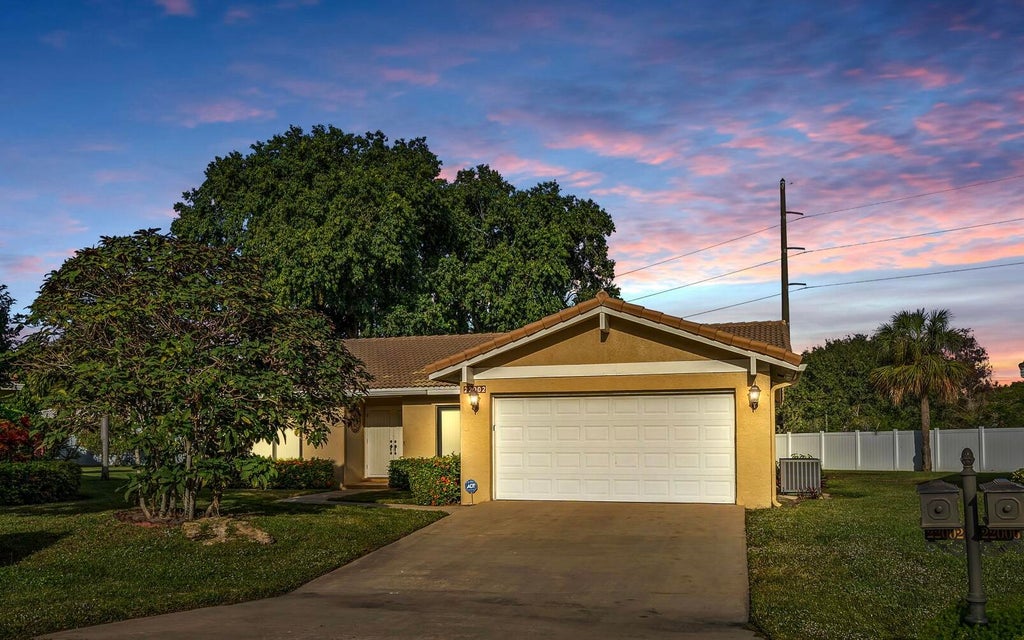 Photo of 22002 Colony Drive, Boca Raton, FL 33433 (MLS # R11044101)