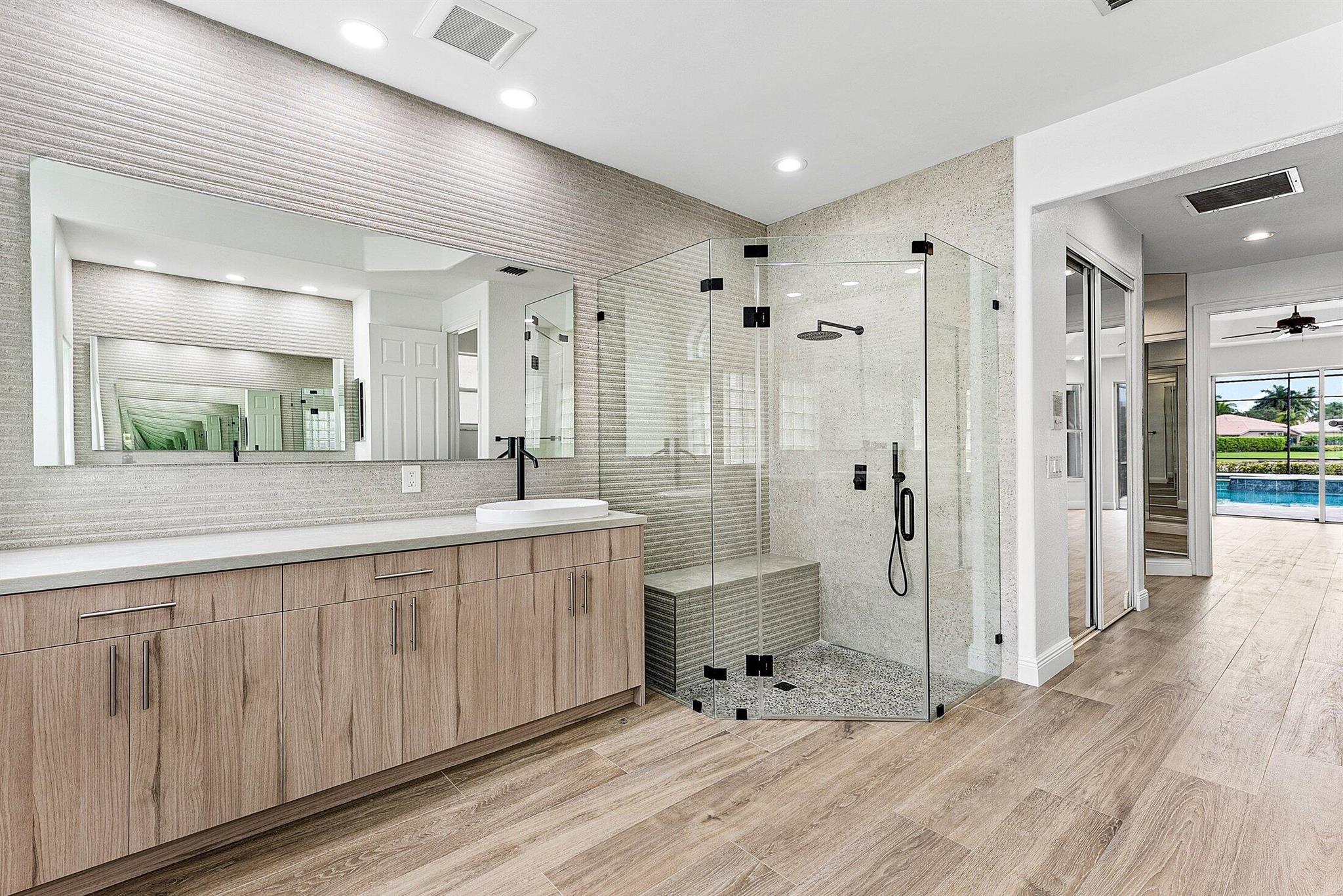 Saturnia - Residential