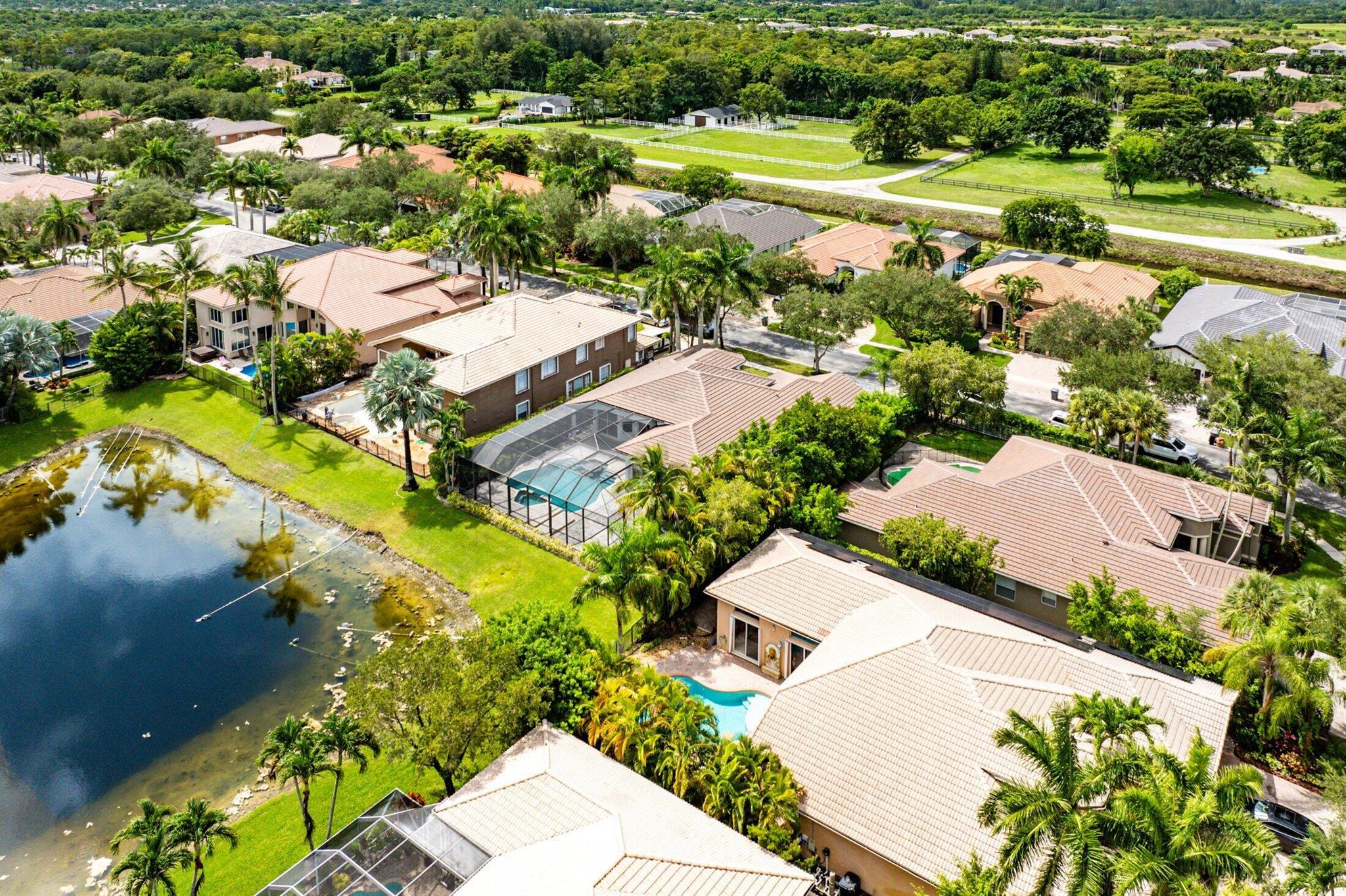 Saturnia - Residential