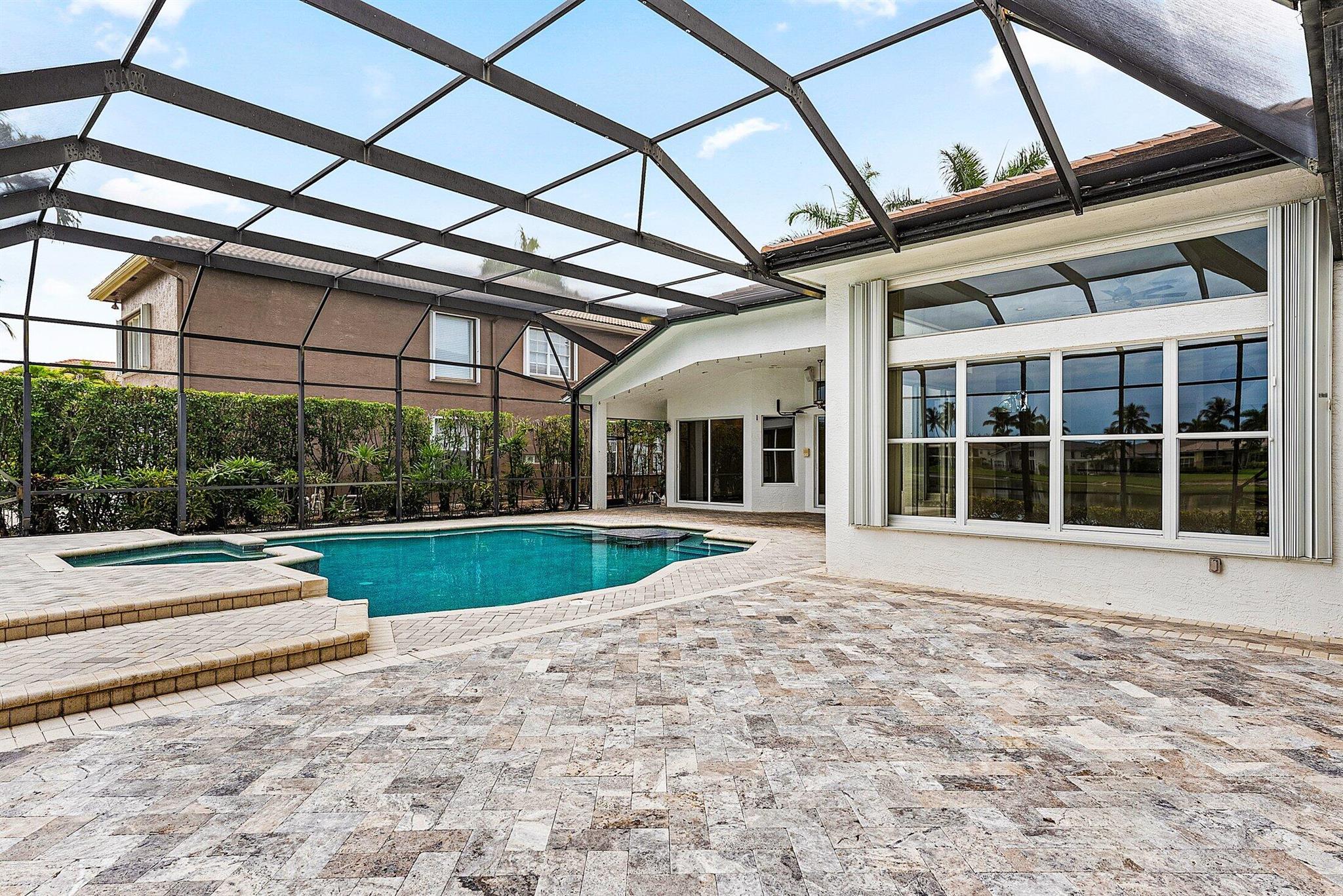 Saturnia - Residential