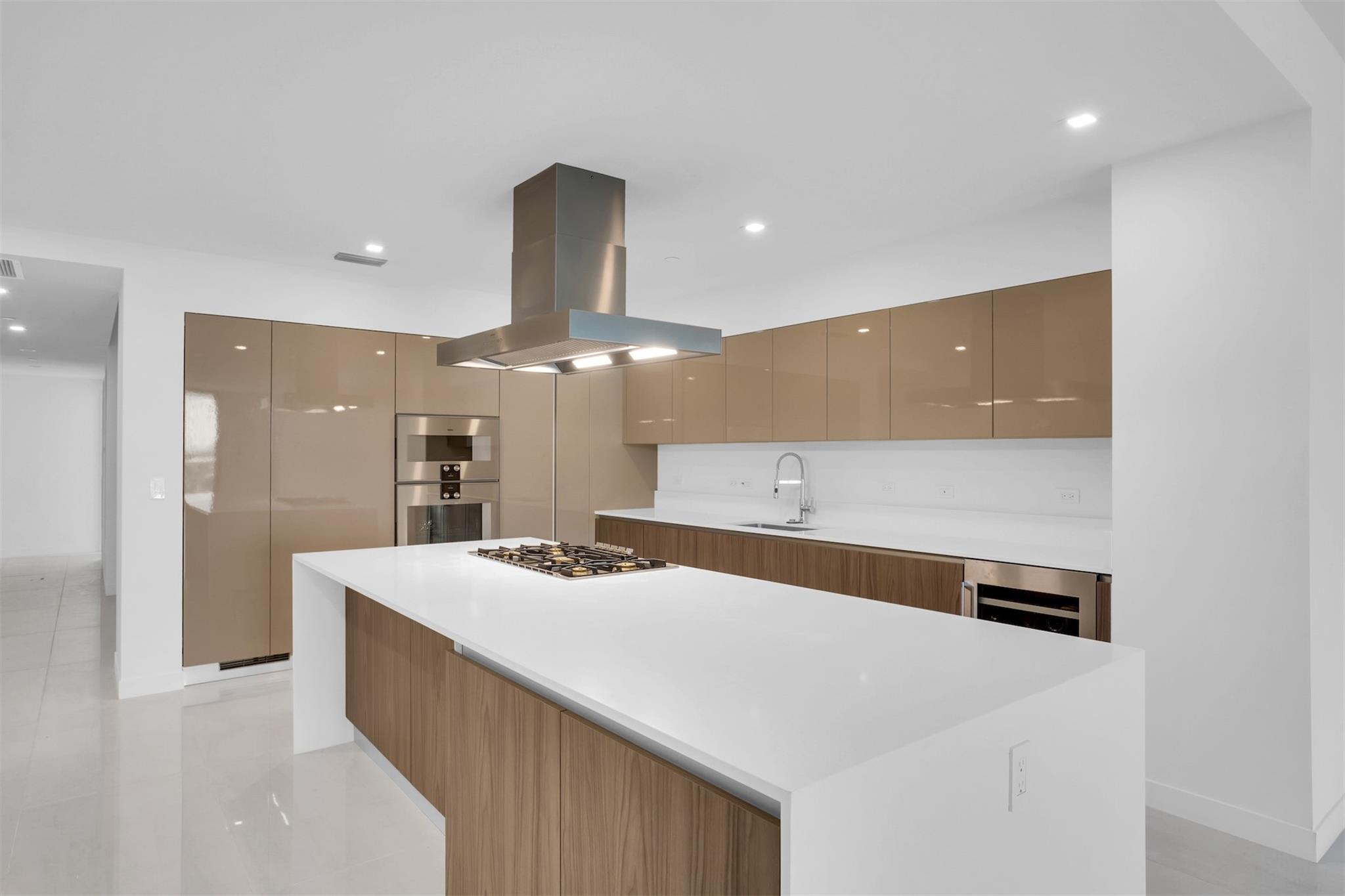 Central Beach - Residential Lease