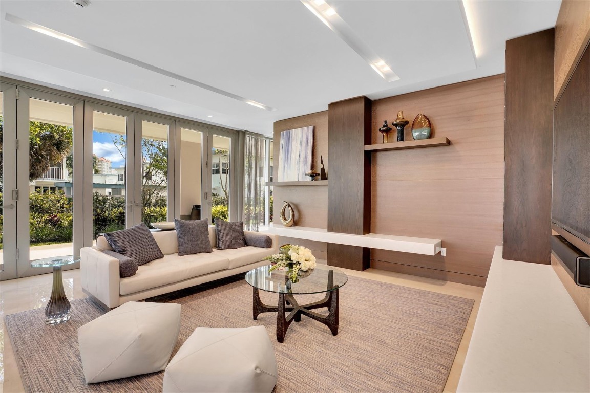 Central Beach - Residential Lease