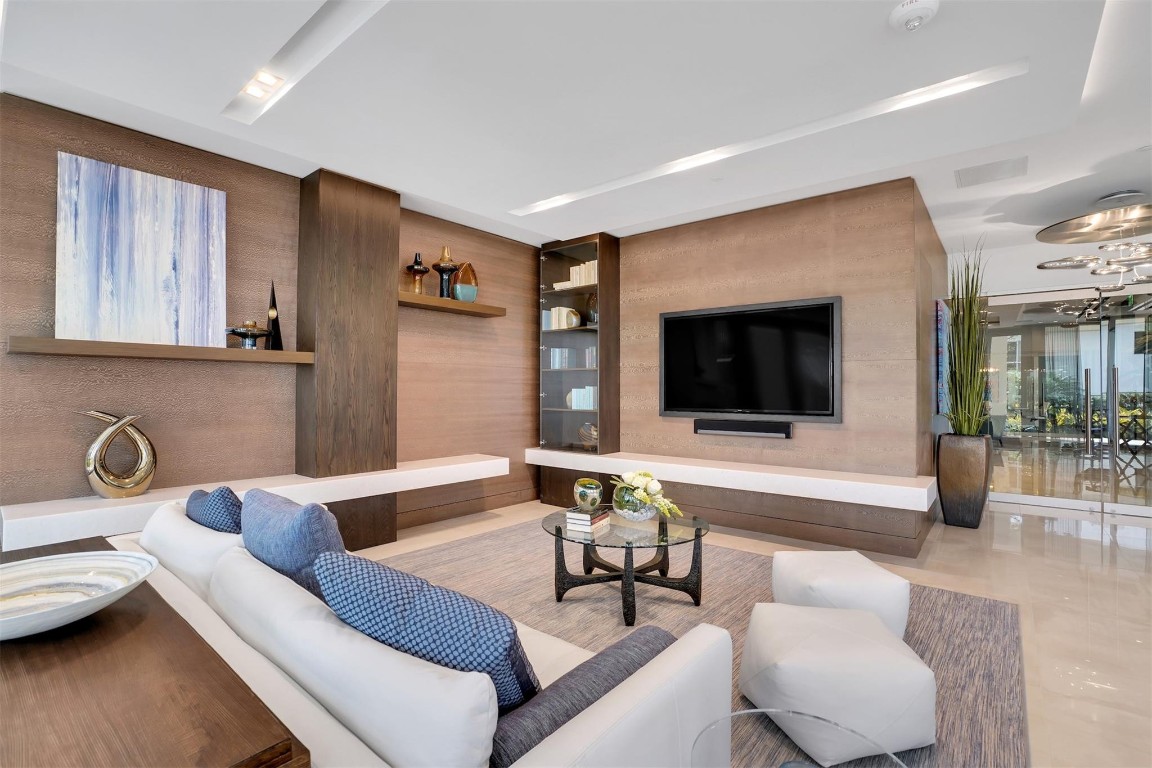 Central Beach - Residential Lease