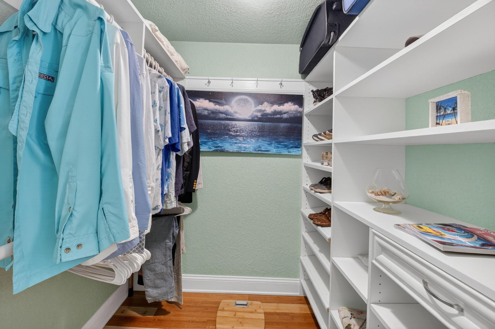 Las Verdes/OLEANDER CONDO - Residential