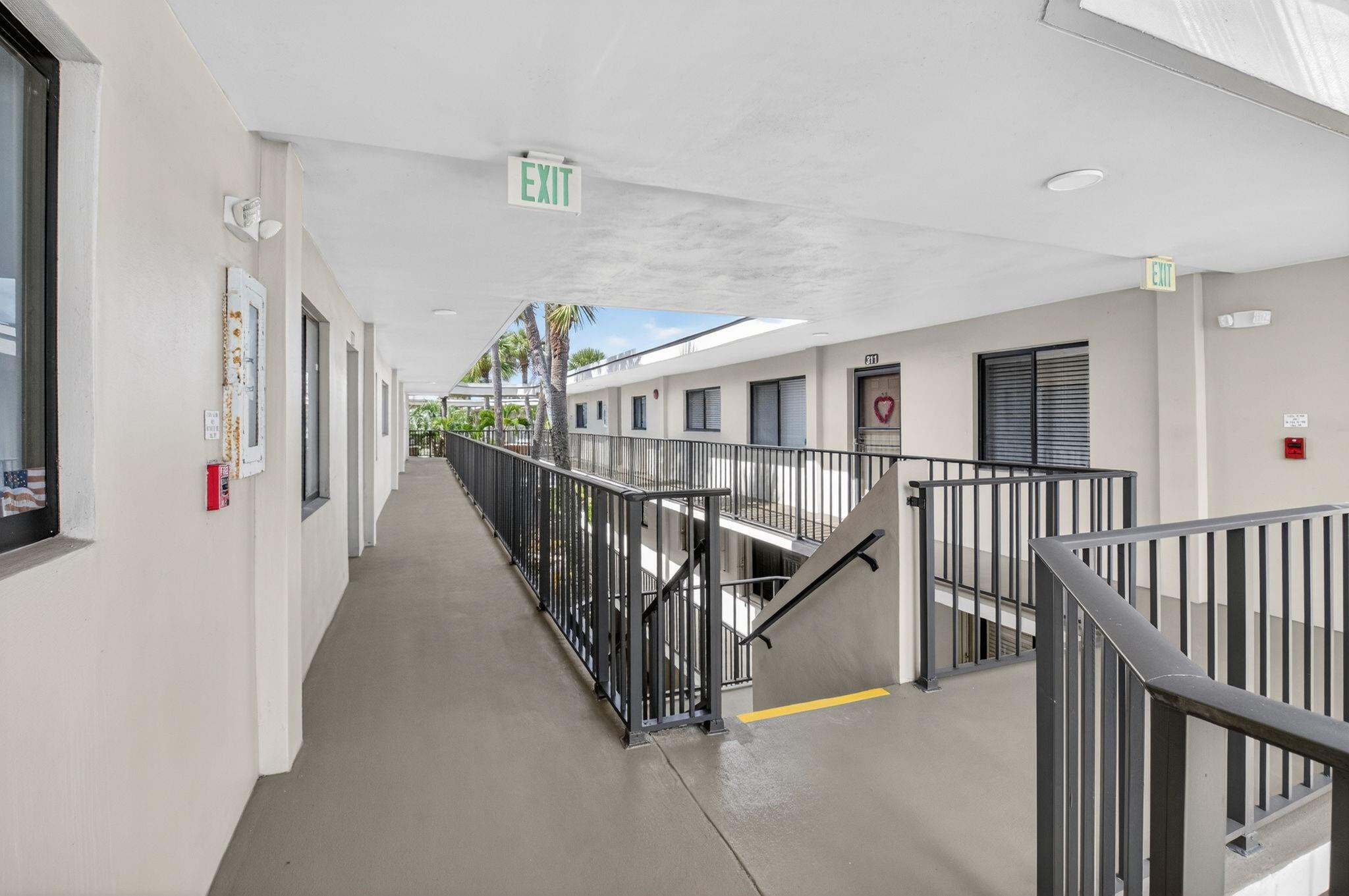 Las Verdes/OLEANDER CONDO - Residential