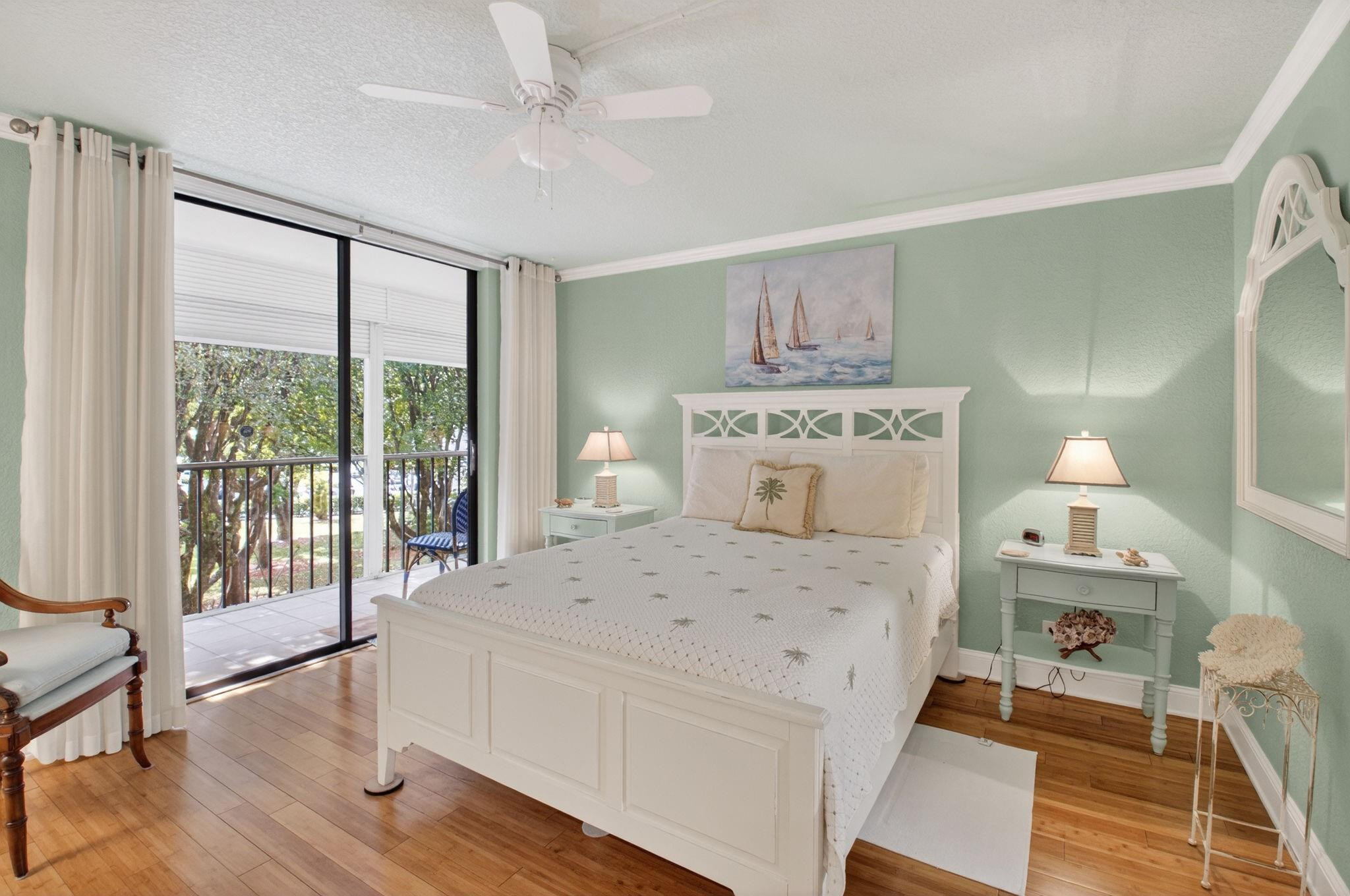 Las Verdes/OLEANDER CONDO - Residential