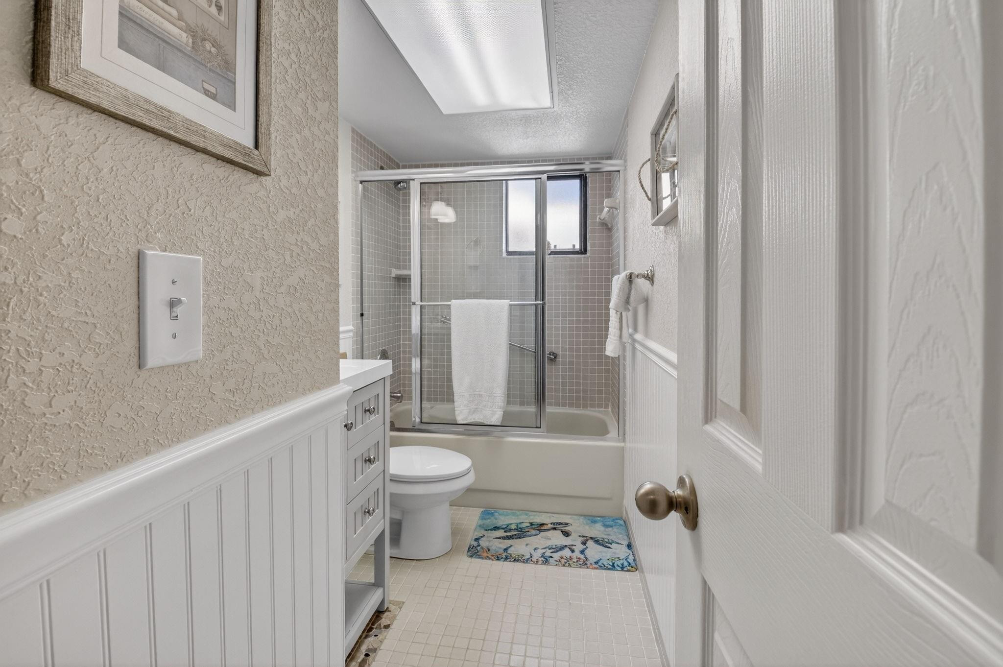 Las Verdes/OLEANDER CONDO - Residential