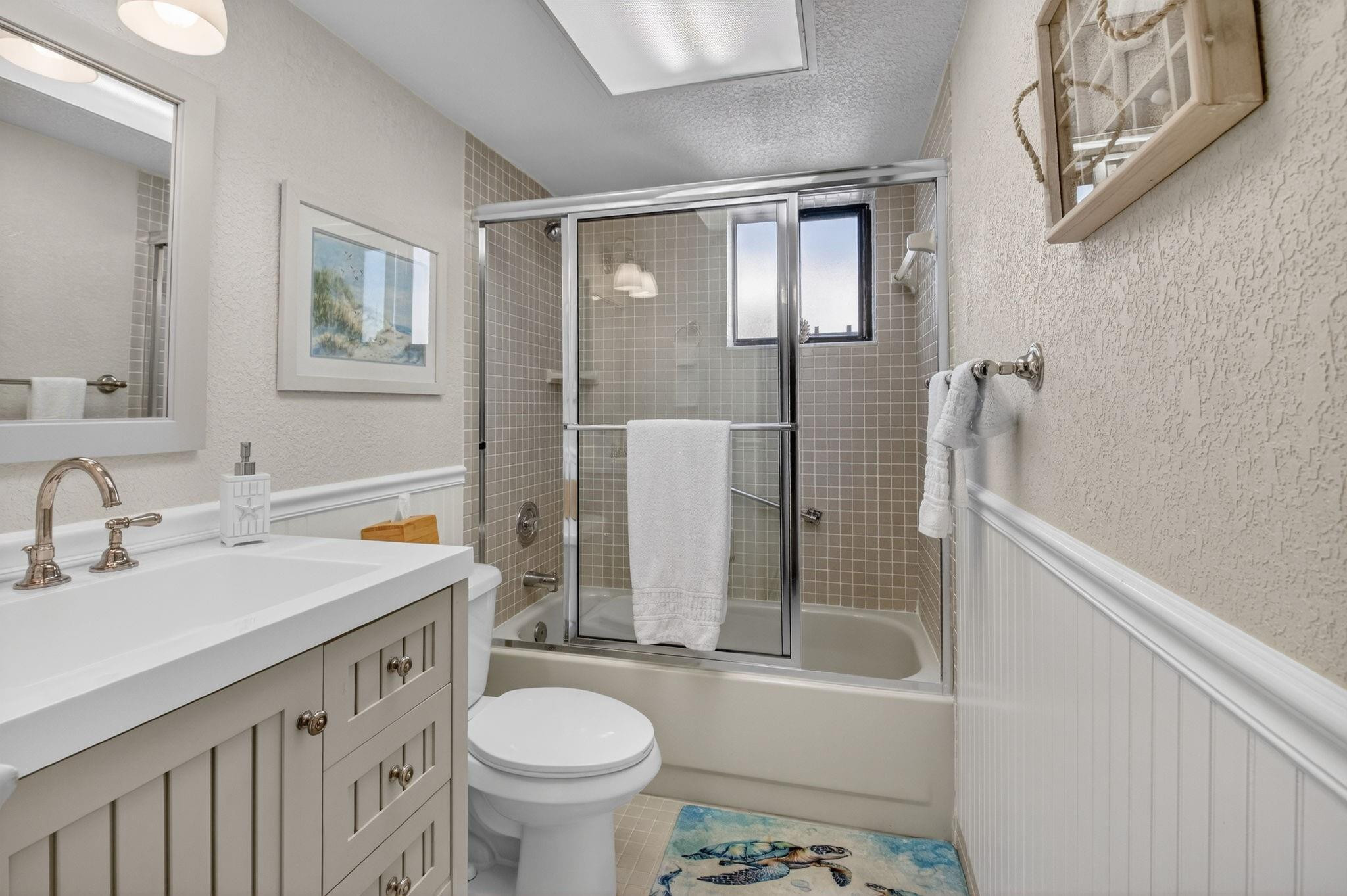 Las Verdes/OLEANDER CONDO - Residential