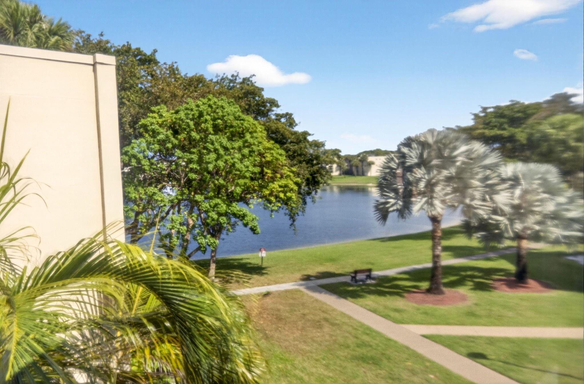 Las Verdes/OLEANDER CONDO - Residential