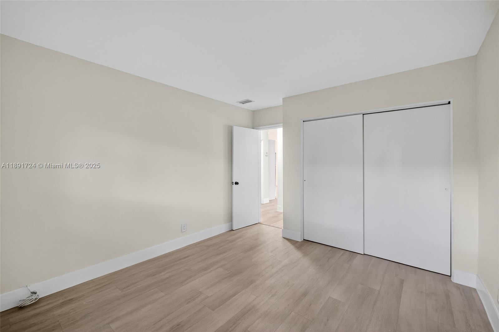 Sun Manors - Residential Lease