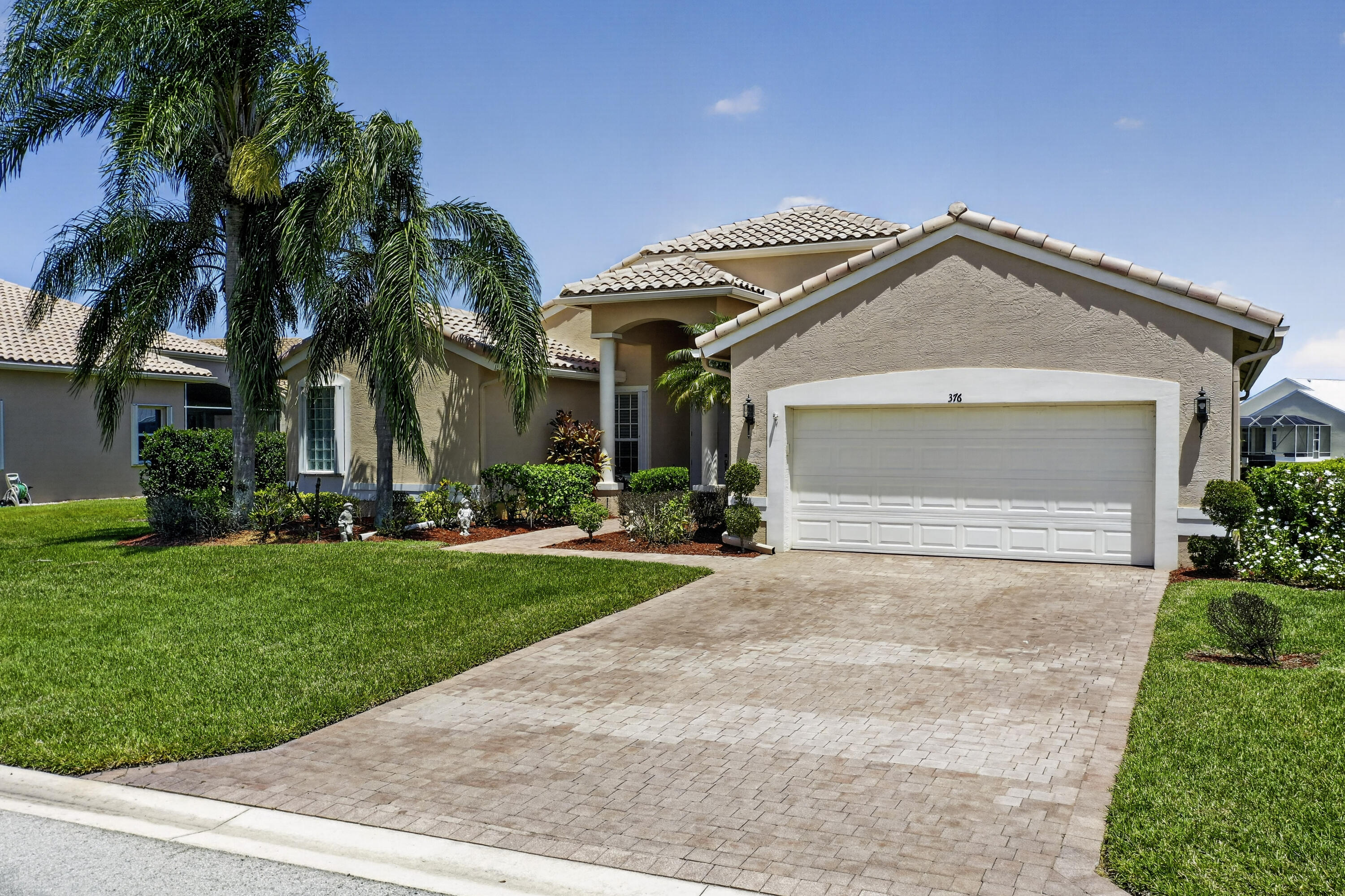 376 NW Shoreview Drive