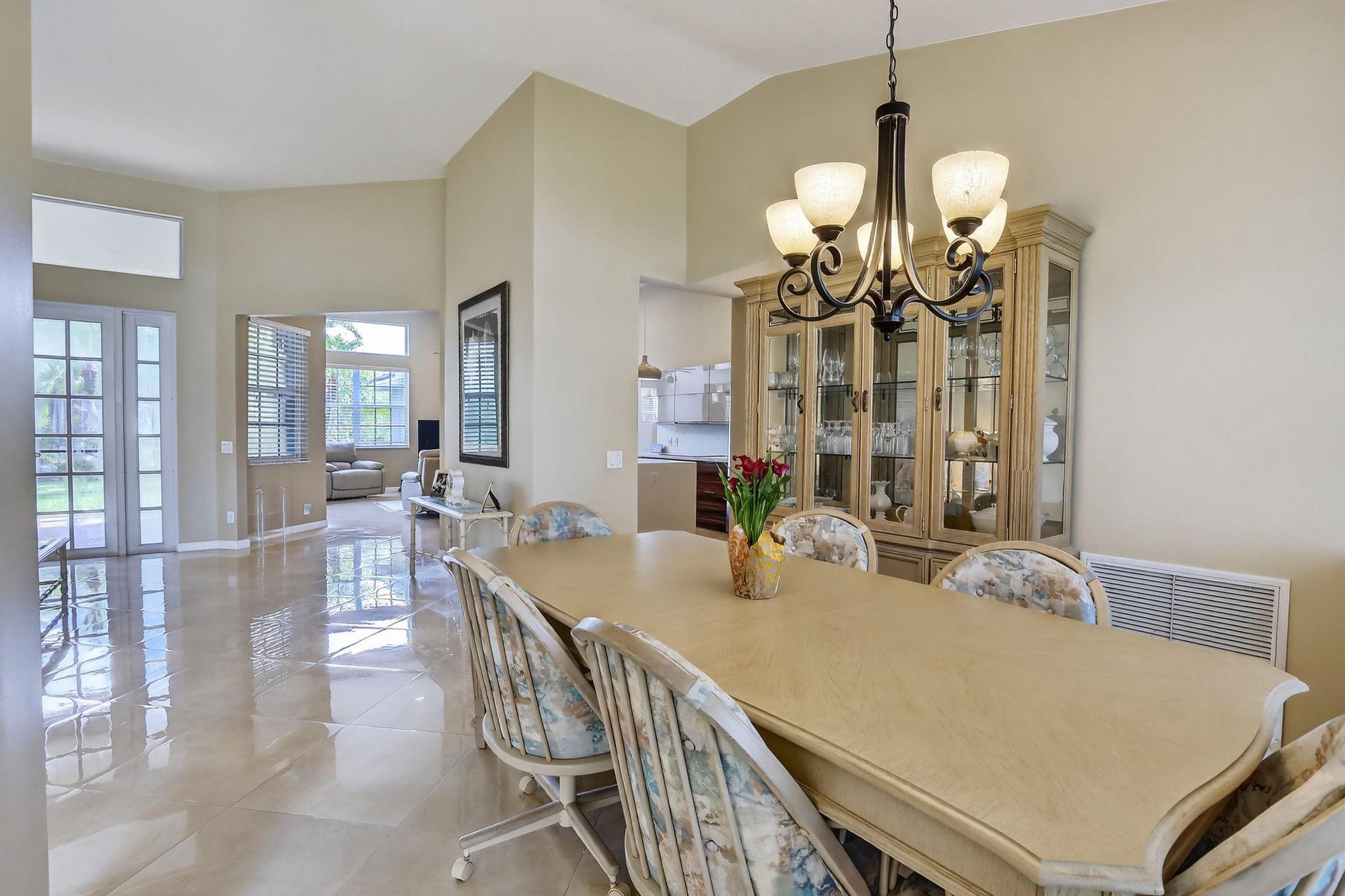 2574 Jardin Ct